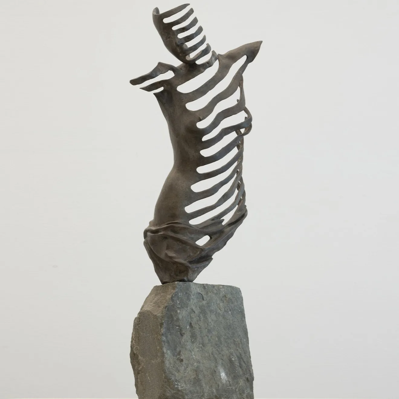 Stella Battaglia Scultura al chiaro di luna