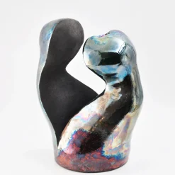 Design Center 1991 Scultura decorativa Intesa in ceramica di Nino Basso