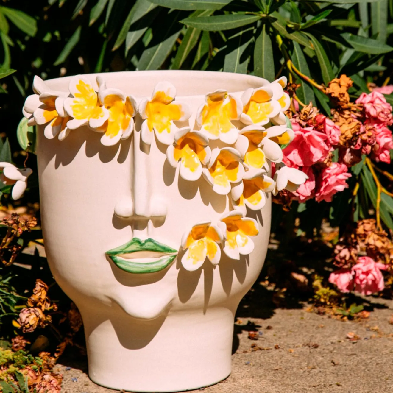 Patrizia Italiano Scultura di Frangipani