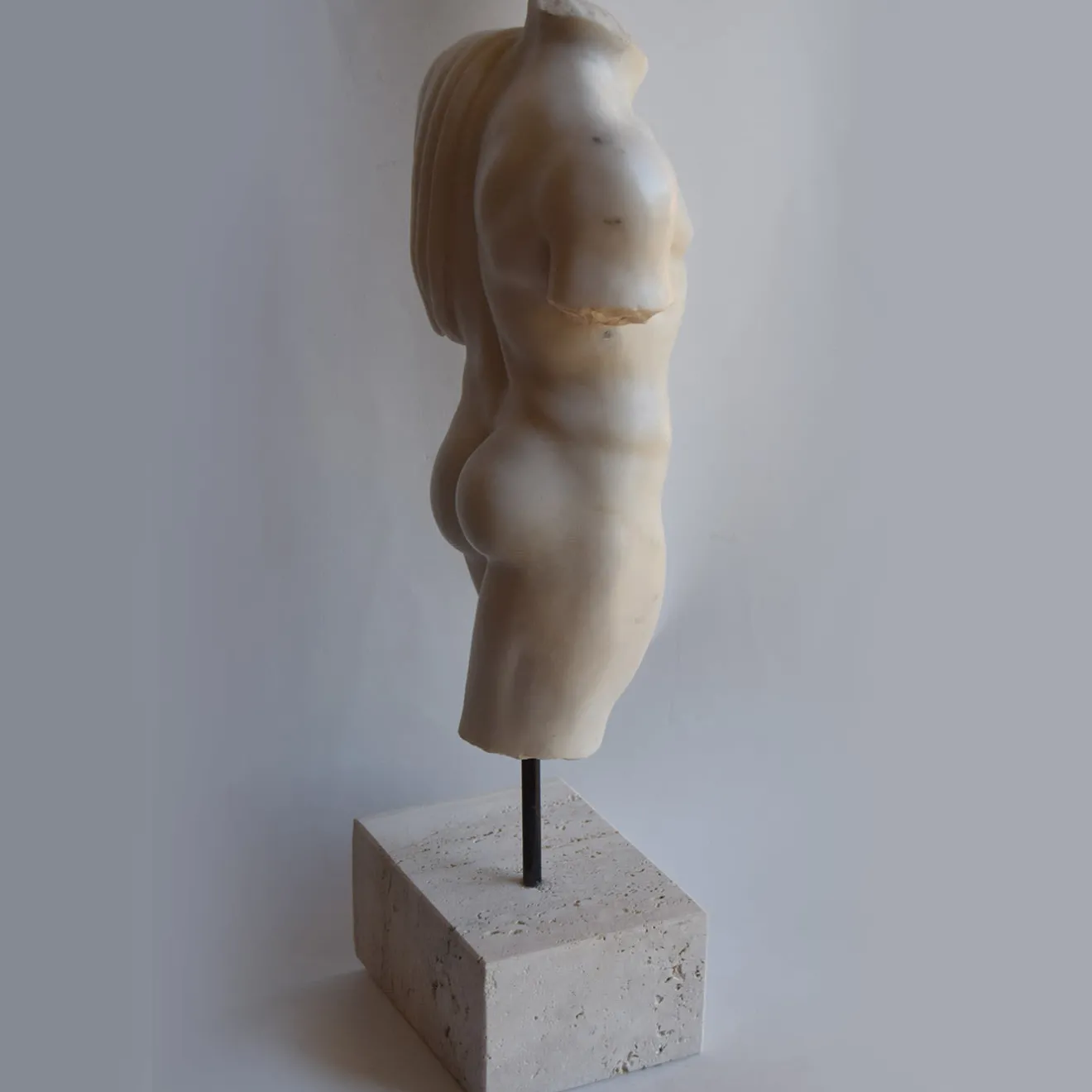 Todini Sculture Scultura di torso maschile drappeggiato