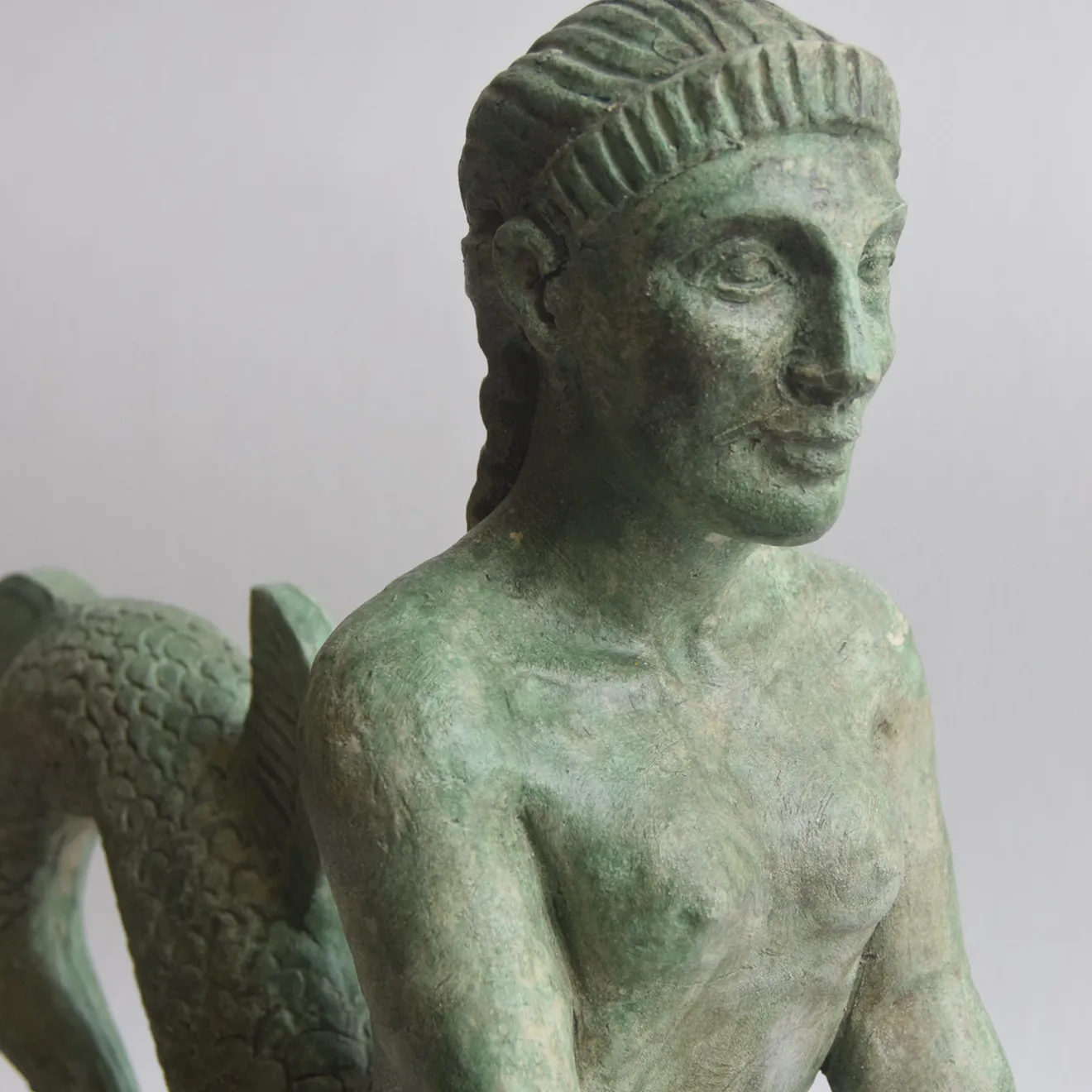 Todini Sculture Scultura in ceramica bronzea della Sirena etrusca su base in marmo marquinia