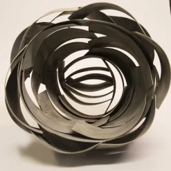 Antonino Sciortino Scultura in ferro Fuga