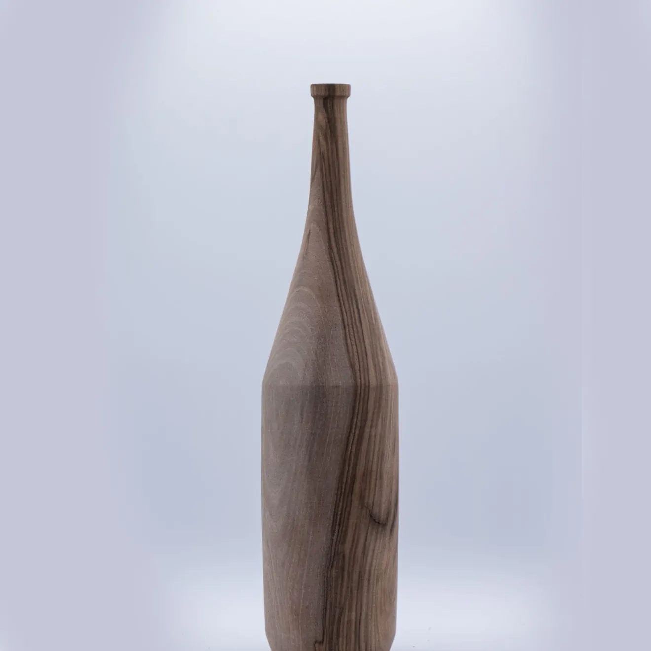 Andrea Celestino Scultura in legno Bottiglia
