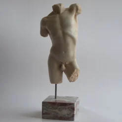 Todini Sculture Scultura in marmo di Carrara Torso di Marte con base