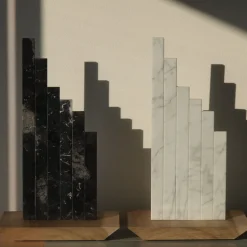 Ennio Nonni Scultura in marmo Grattacielo Nero