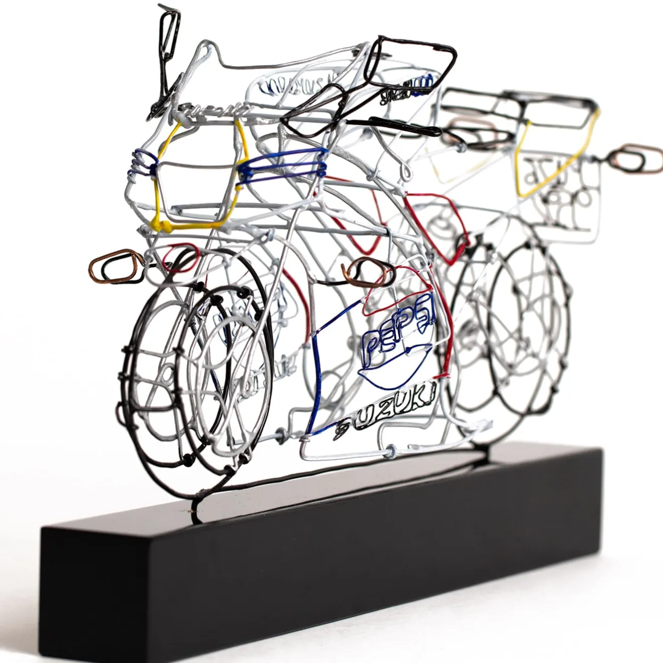 Profilo Scultura Moto da corsa in filo metallico