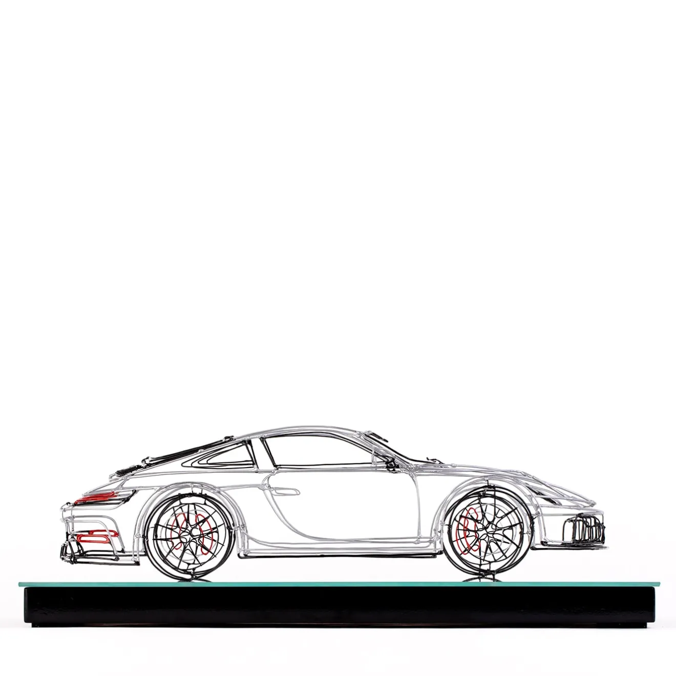 Profilo Scultura Porsche in filo metallico