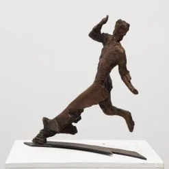 Stella Battaglia Scultura Runner