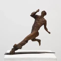 Stella Battaglia Scultura Runner