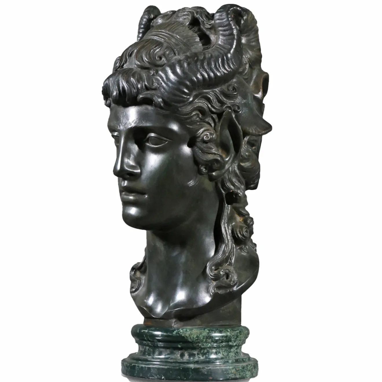 Fonderia Artistica Ruocco Scultura Testa Bucranio in bronzo