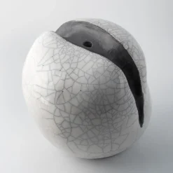 Design Center 1991 Scultura/vaso Sguardo Alla Luna Ceramica di Nino Basso