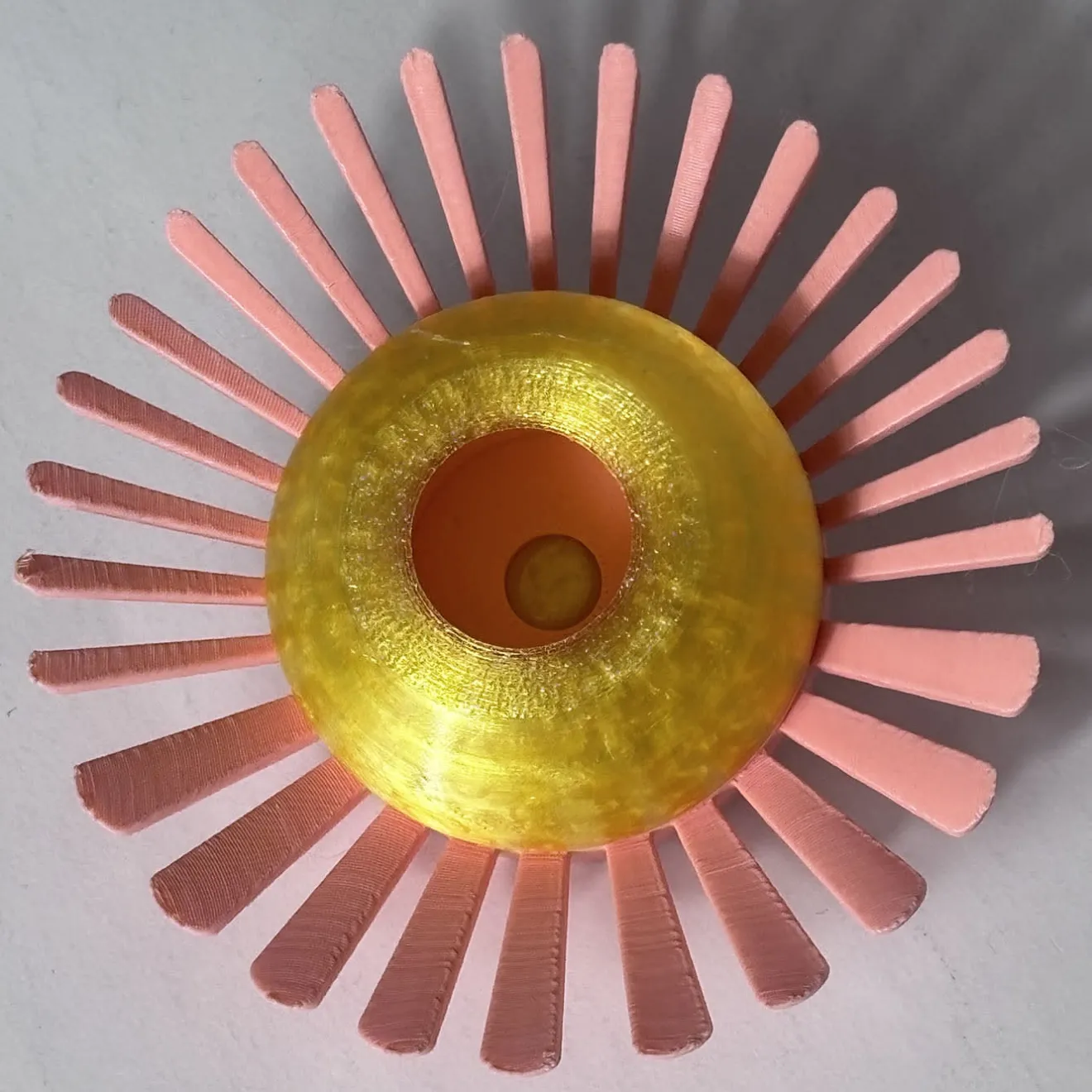 M'AMA Interni + di Federica Zama Set di 3 candelabri stampati in 3D Blooming Oro e Rosa