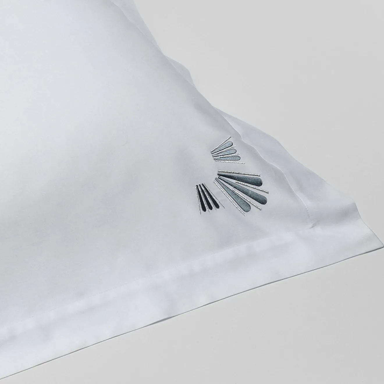 Jesurum Set di 2 federe bianche Peacock