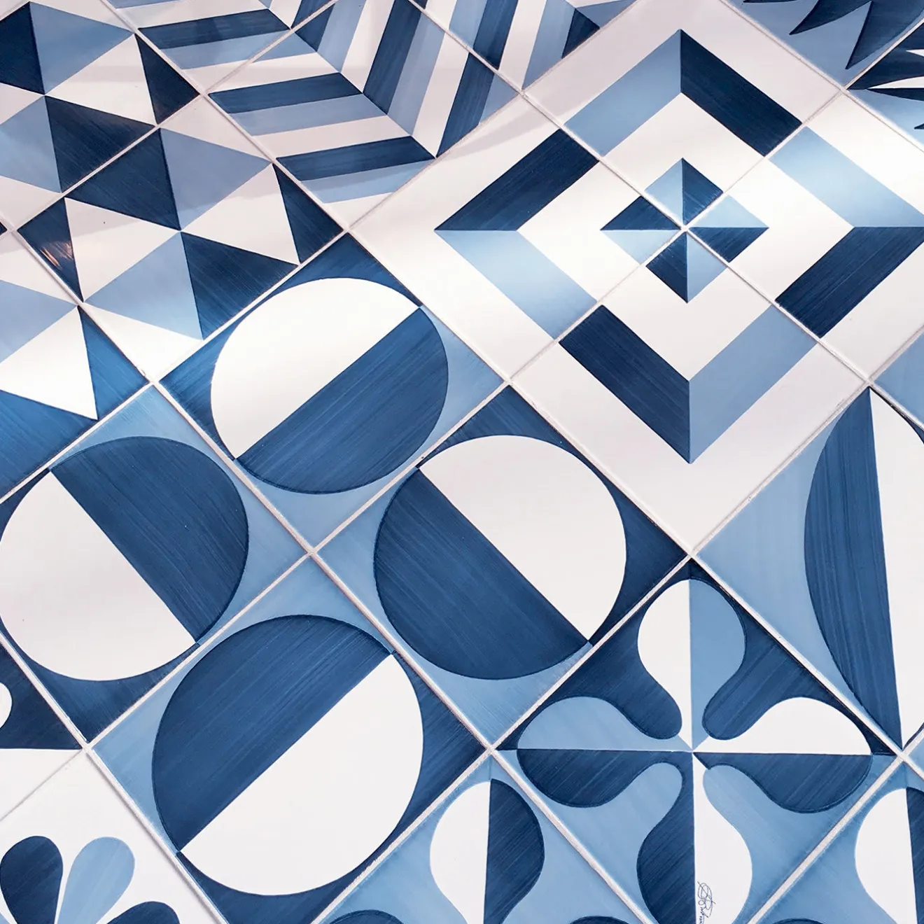 Francesco De Maio Set di 25 piastrelle tipo 4 della Collezione Blu Ponti di Gio Ponti