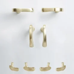 NIVA Design Set di 4 pomelli per porte in ottone Inca Evolution #2 di Nicole Valenti