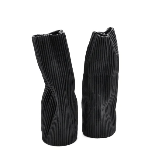 Design Center 1991 Set di 2 vasi decorativi "Paesaggio 25 Black #1" di Nino Basso