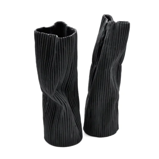 Design Center 1991 Set di 2 vasi decorativi "Paesaggio 25 Black #1" di Nino Basso