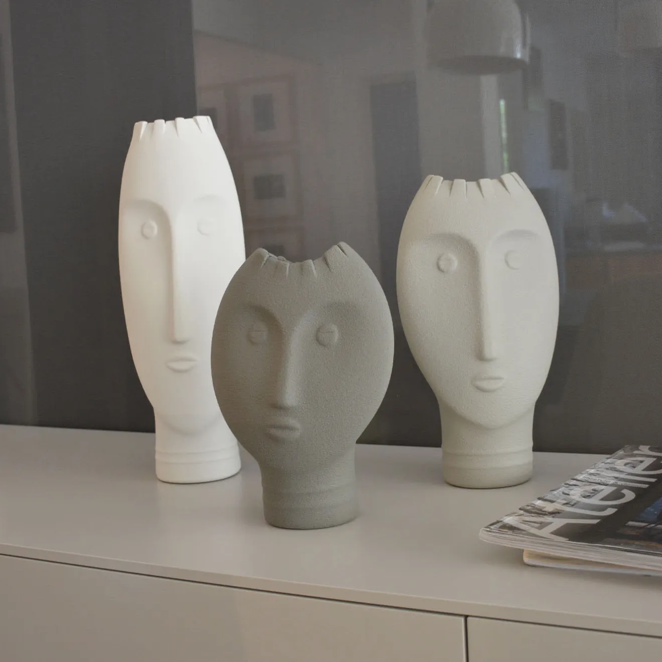 Lineasette Set di 3 vasi Moai bianchi e grigi
