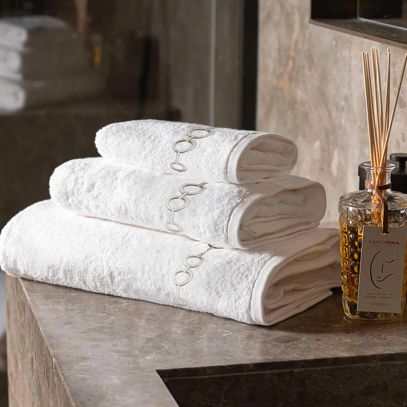 Biancoperla Set di asciugamani ricamati Recoleta in Cotone Spugna Bianco
