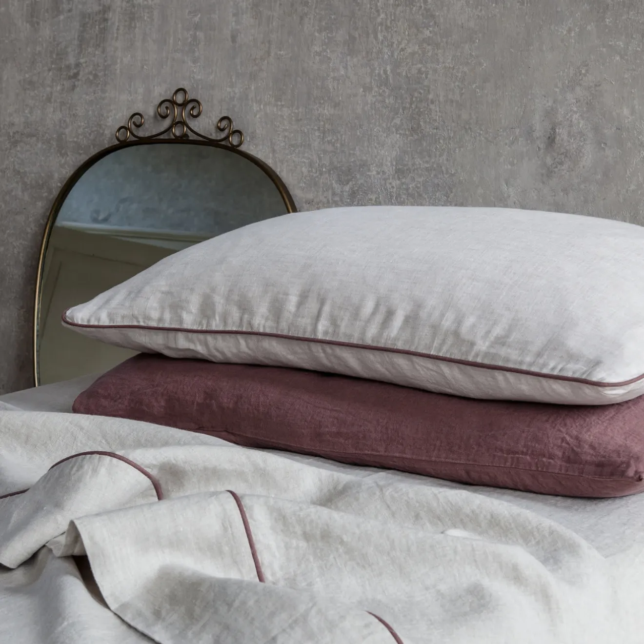 Once Milano Set di lino naturale Summer Bed con profili rosa vintage