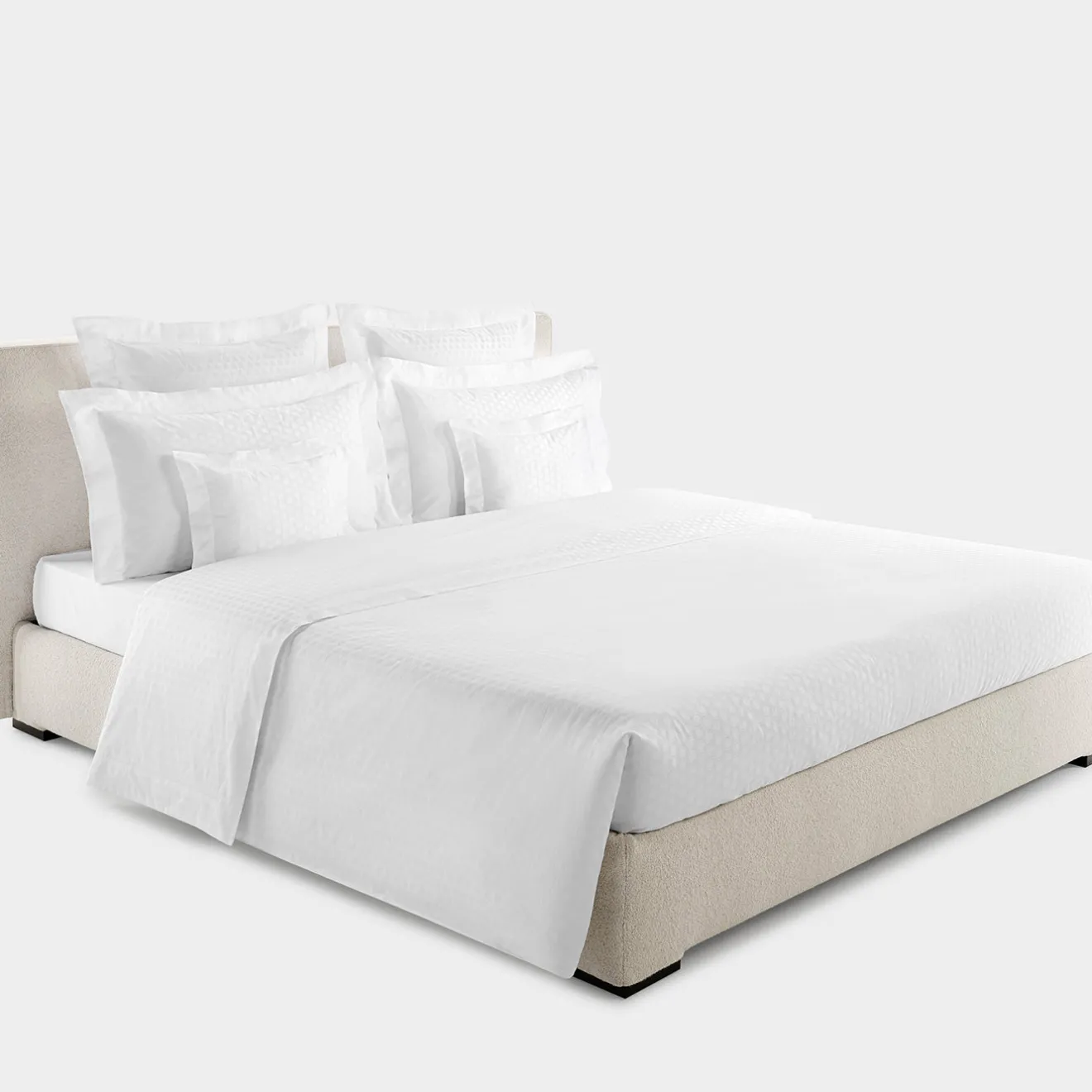 Biancoperla Set lenzuola Komodo in raso di cotone jacquard bianco