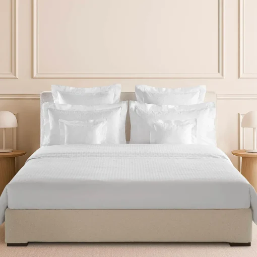 Biancoperla Set lenzuola Komodo in raso di cotone jacquard bianco