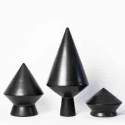 Studio Lievito Specchio da tavolo Nero 30 bucchero di e Maddalena Vantaggi