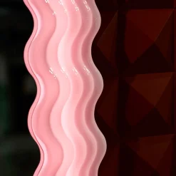 Poltronova Specchio e lampada da terra Ultrafragola di Ettore Sottsass