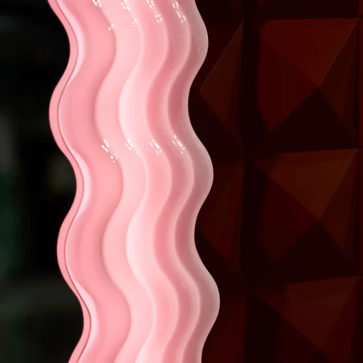Poltronova Specchio e lampada da terra Ultrafragola di Ettore Sottsass
