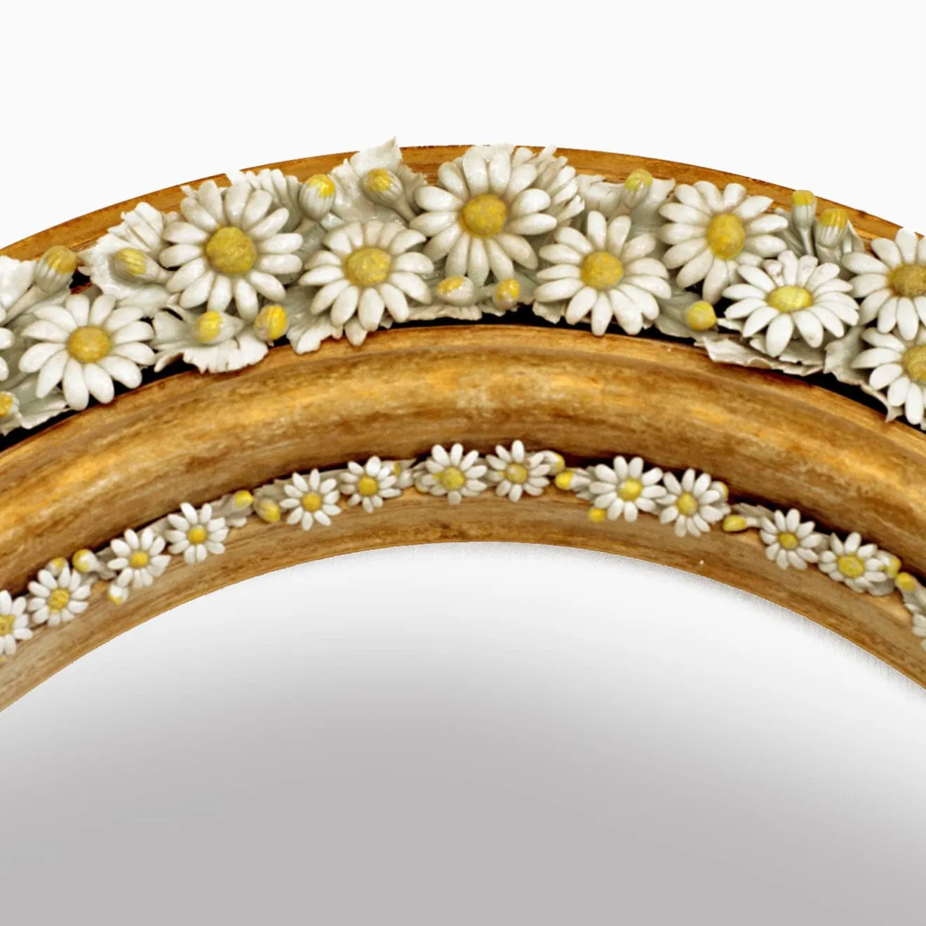 Caiafa Specchio Ovale con Margherite in Porcellana di Capodimonte e Foglia d'Oro Applicata a Mano