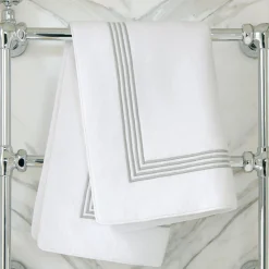 Verderoccia Tappeto da bagno Four Generations bianco e grigio chiaro