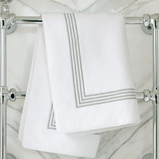 Verderoccia Tappeto da bagno Four Generations bianco e grigio chiaro
