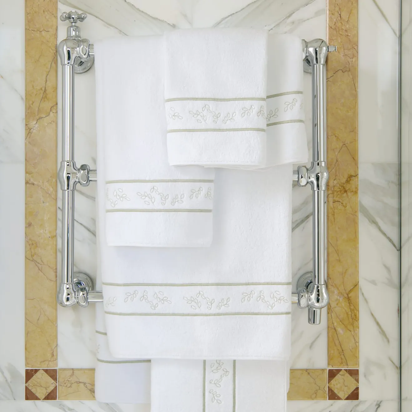 Verderoccia Tappeto da bagno Roma White & Silver Olive