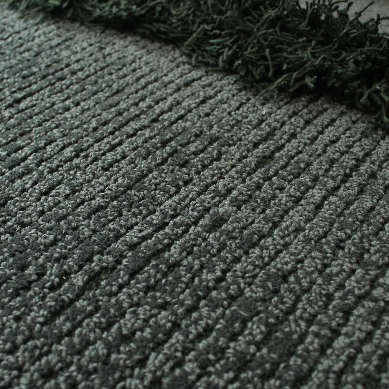 Carpet Edition Tappeto Selce #2 Blu Goethite di Studio Salaris