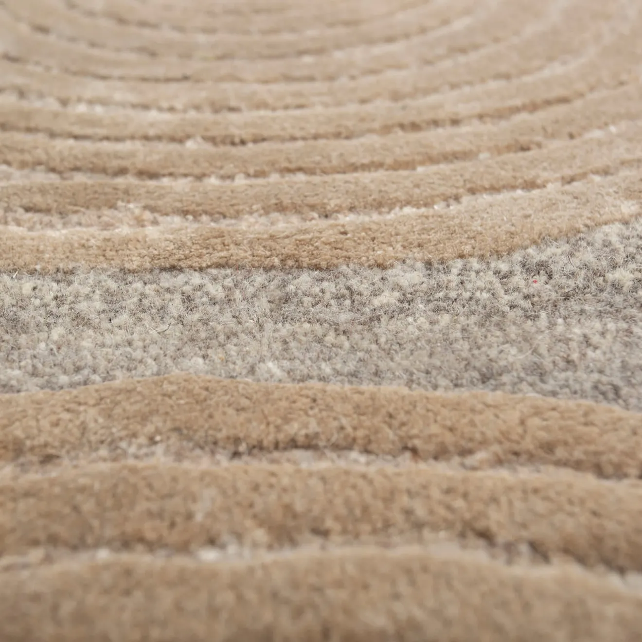 Jaipur Rugs Tappeto Subtle Grooves Soft Beige & Natural Gray trapuntato a mano