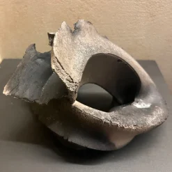 Giovanna La Falce Vasi Cantiere Abbraccio Scultura