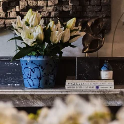 Carola fra i Trulli Vaso Cachepot in ceramica celeste e blu