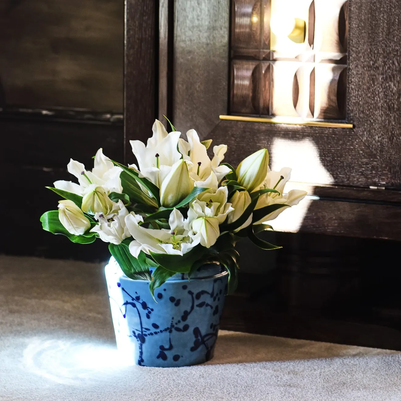 Carola fra i Trulli Vaso Cachepot in ceramica celeste e blu