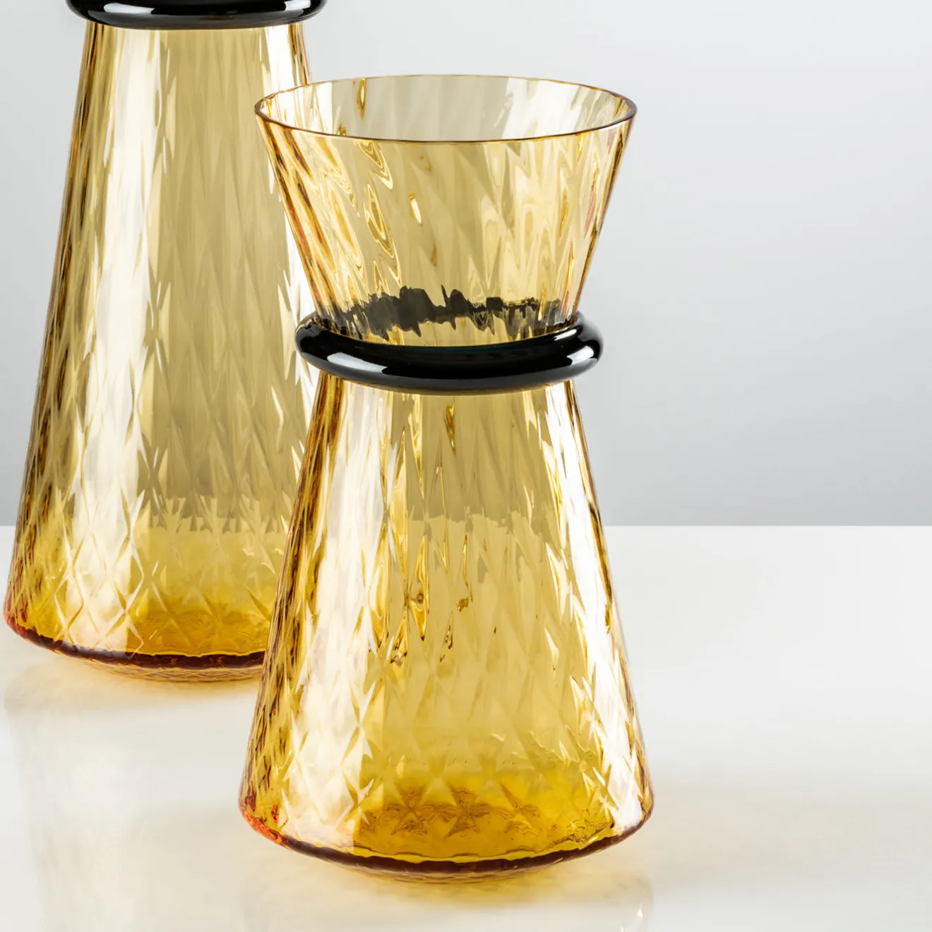 Venini Vaso d'ambra piccolo Tiara di Francesco Lucchese