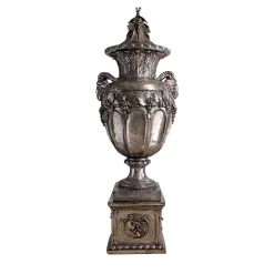 Ceramiche Ceccarelli Vaso d'argento con coperchio del XVIII secolo