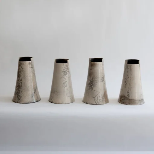 StudioNudo Vaso decorativo trasparente Raku tagliato alto