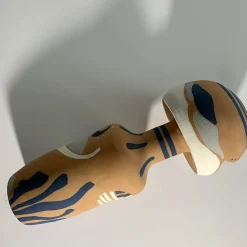 Enryhands Vaso Decorativo U2 con Motivo Astratto in Terracotta