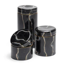 Griffe Montenapoleone by Vetrerie di Empoli Vaso di vetro basso nero ispirato al marmo di Portoro con coperchio