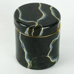 Griffe Montenapoleone by Vetrerie di Empoli Vaso di vetro nero ispirato al marmo di Portoro con coperchio