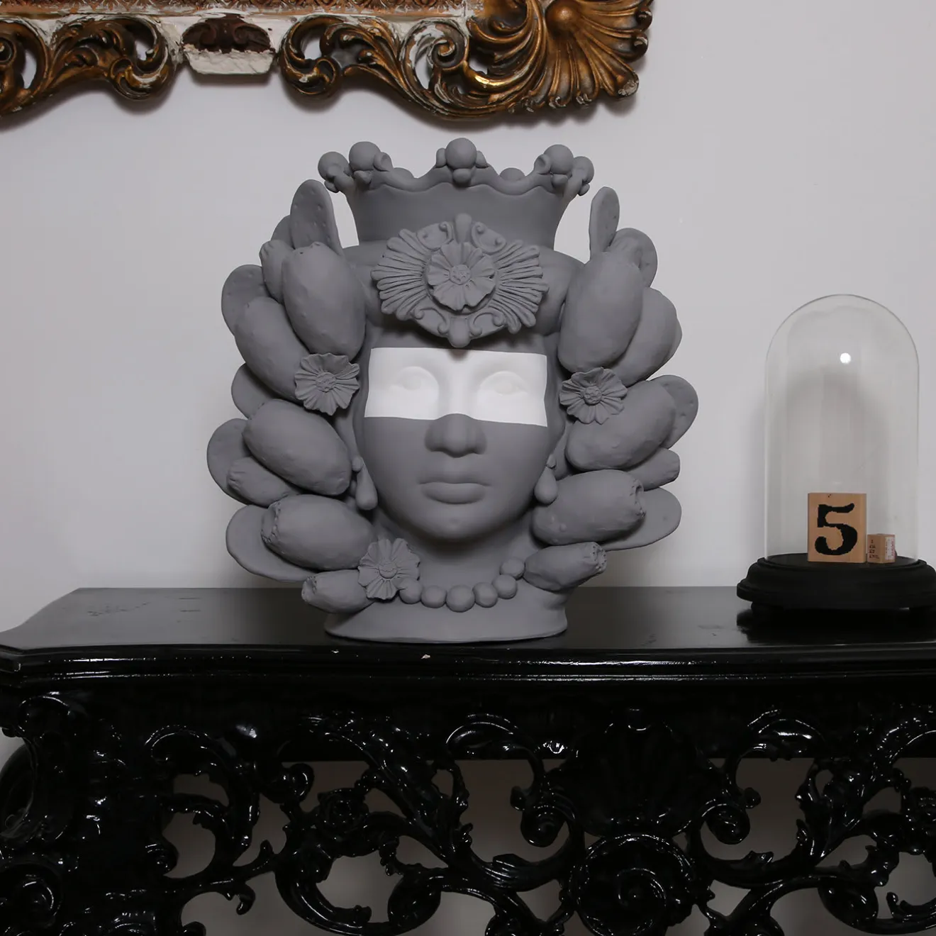 Stefania Boemi Vaso Donna Carula