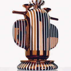 Bosa Vaso Duck Elephant in ceramica bianca satinata con dettagli in rame di Jaime Hayon
