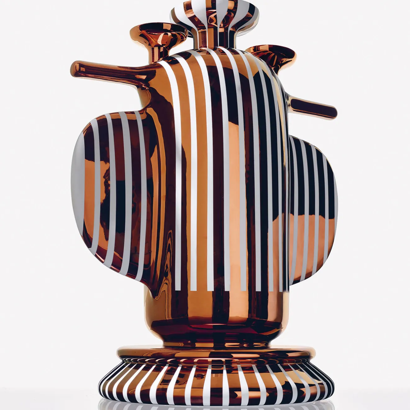 Bosa Vaso Duck Elephant in ceramica bianca satinata con dettagli in rame di Jaime Hayon