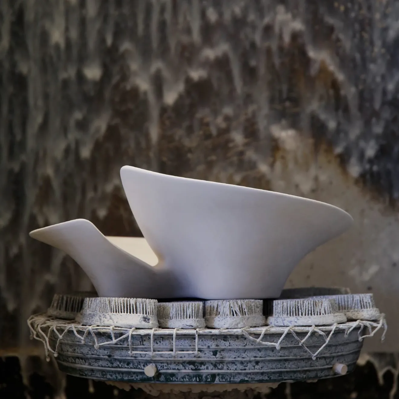 Lineasette Vaso e centrotavola in ceramica bianca Elica