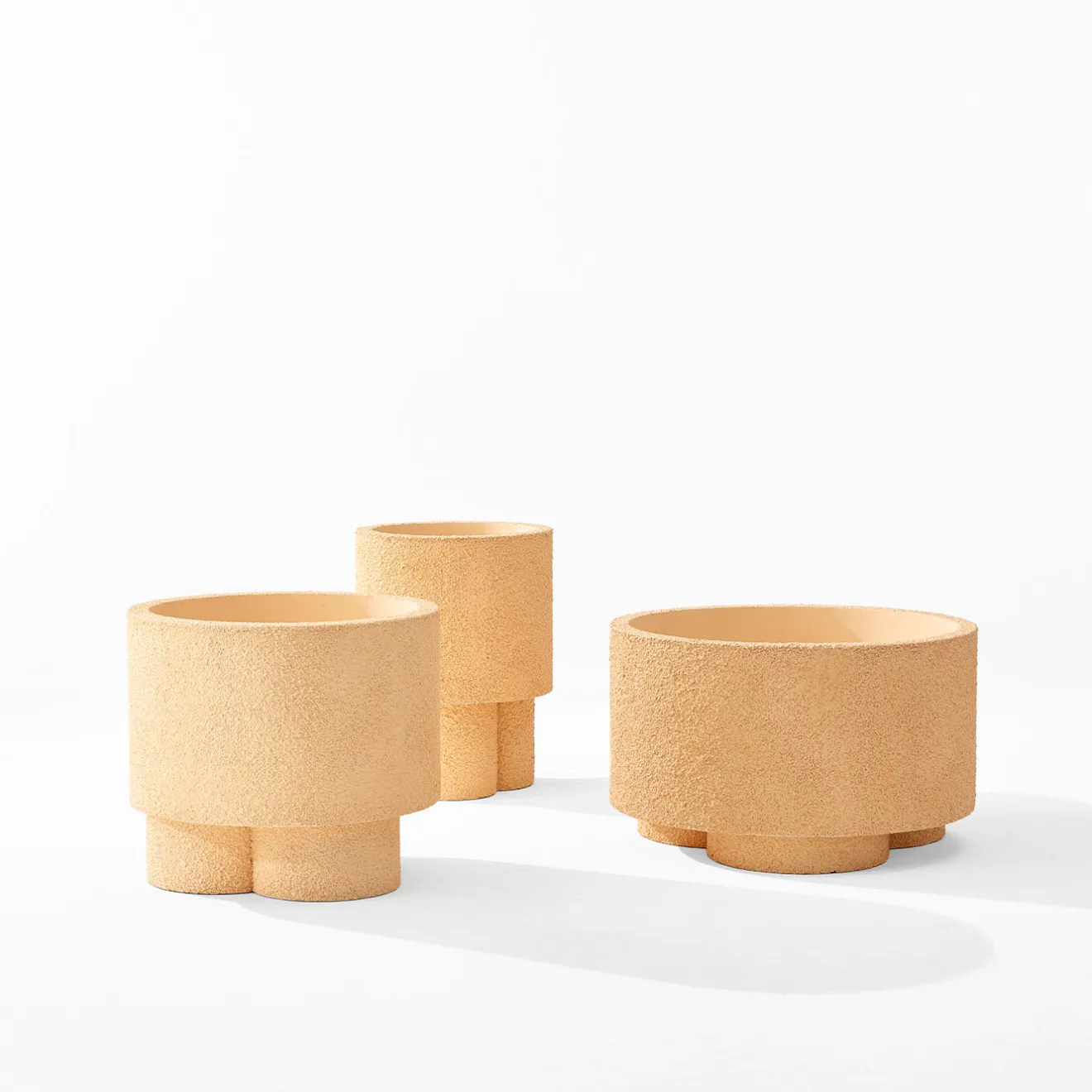 Cimento Vaso Erasmo #2 di Patricia Urquiola