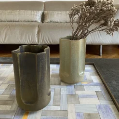 mg12 by Monica Geronimi Vaso Giuseppe Musgo in ceramica smaltata grigia